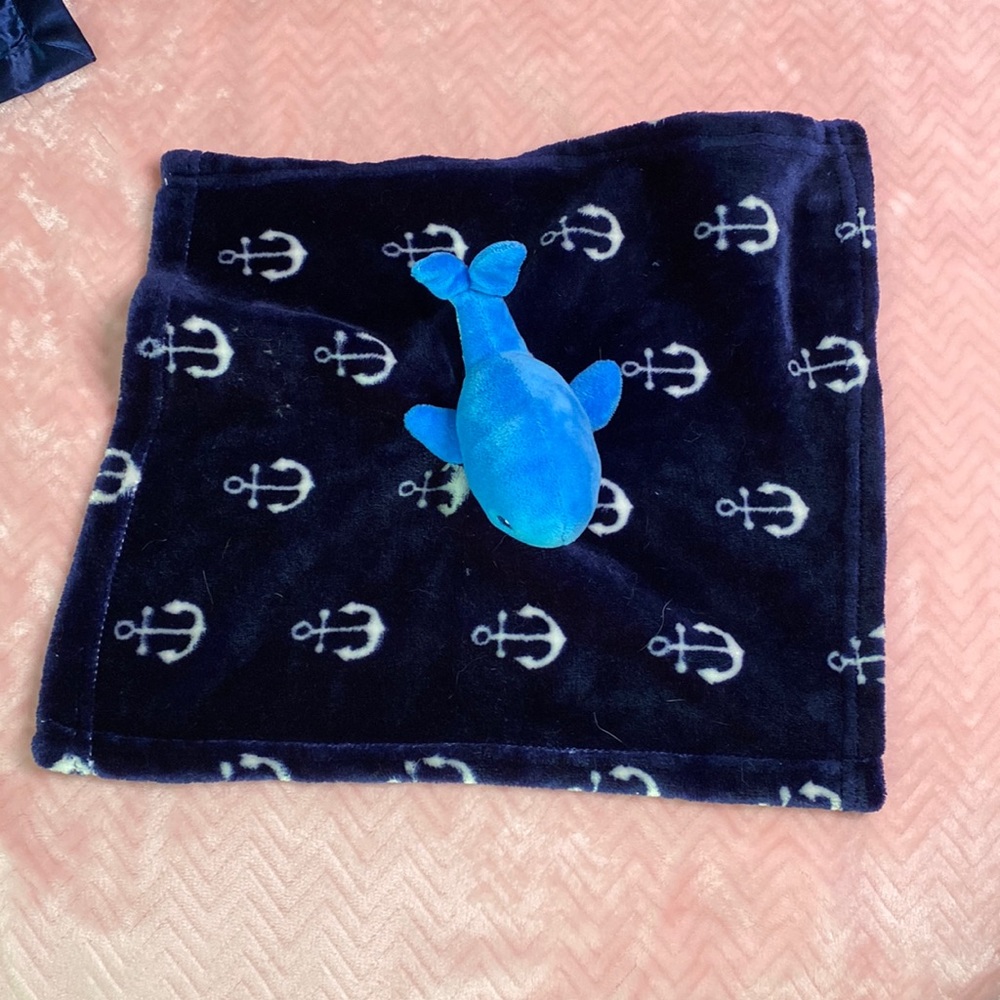 Whale lovie